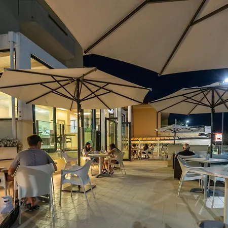 安科酒店 3*